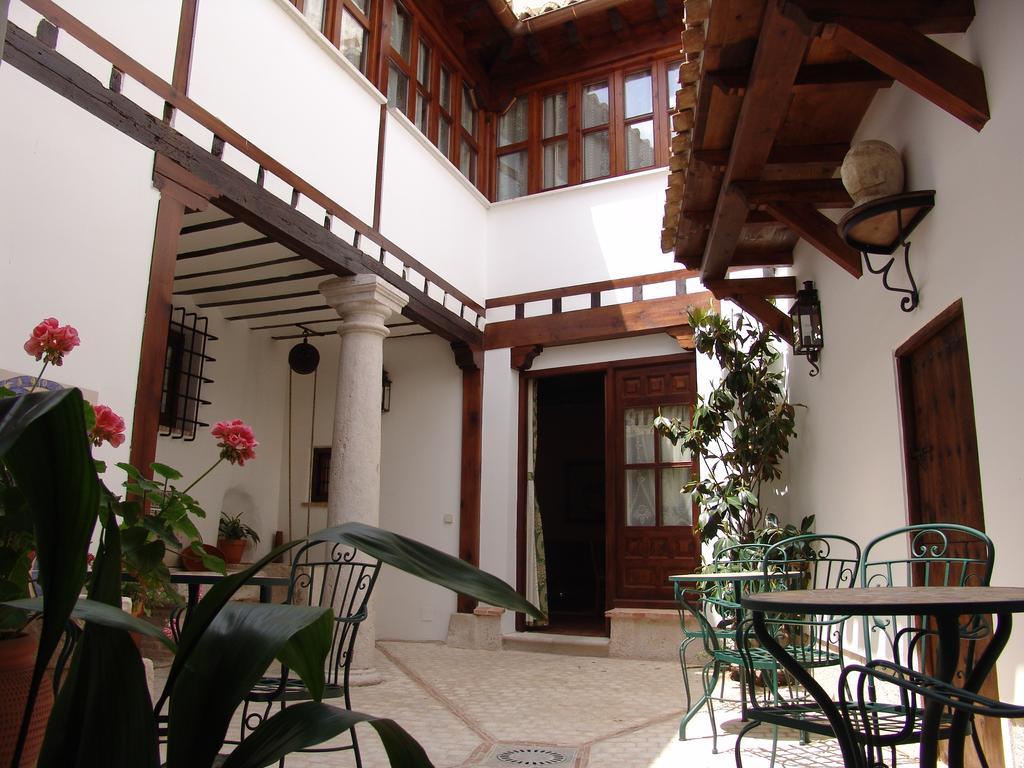 Apartamentos La Columna Chinchón Eksteriør billede