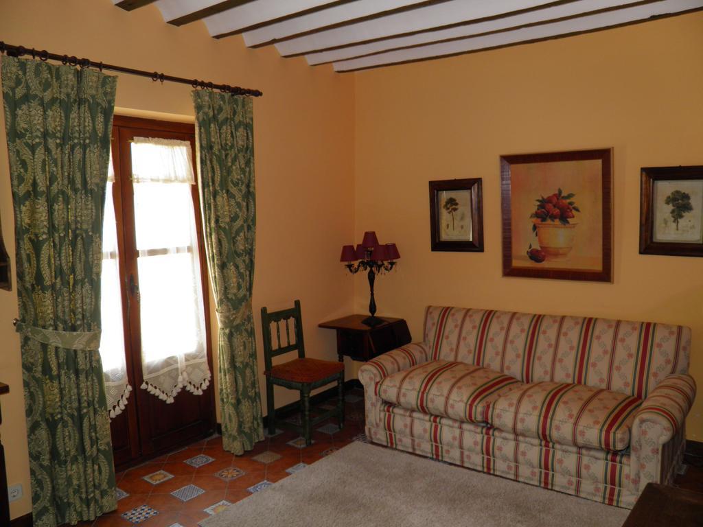 Apartamentos La Columna Chinchón Eksteriør billede