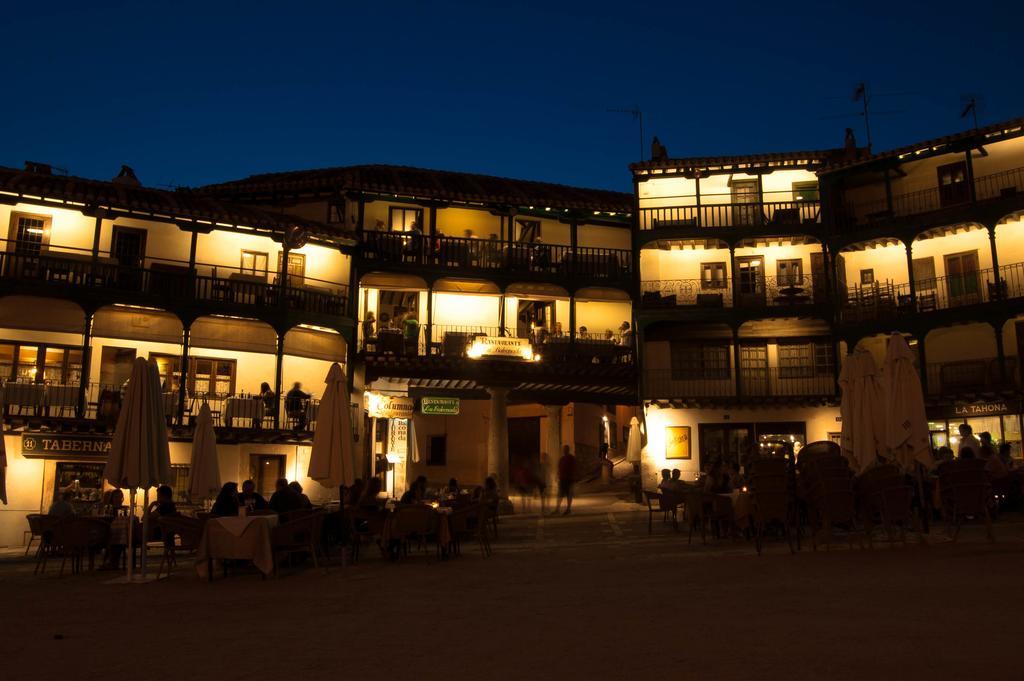 Apartamentos La Columna Chinchón Eksteriør billede